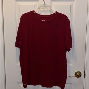 NIKE DRI FIT T SHIRT